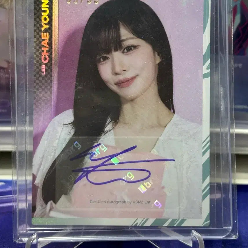[BUNJANG] fromis_9 Lee Chaeyoung Signed Photocard 33/33 Limited Edition / 프로미스나인 이채영 친필사인 33/33 33한정