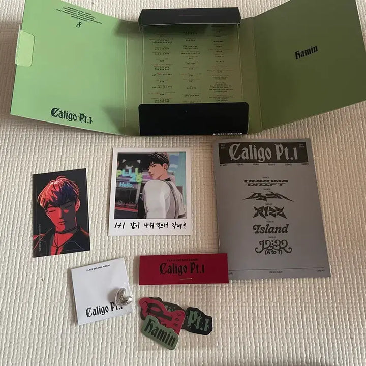 [BUNJANG] PLAVE Caligo Pt.1 Bundle Set (Excluding Photocards) / 플레이브 칼리고 Caligo Pt.1 /카라비너외 일괄 판매