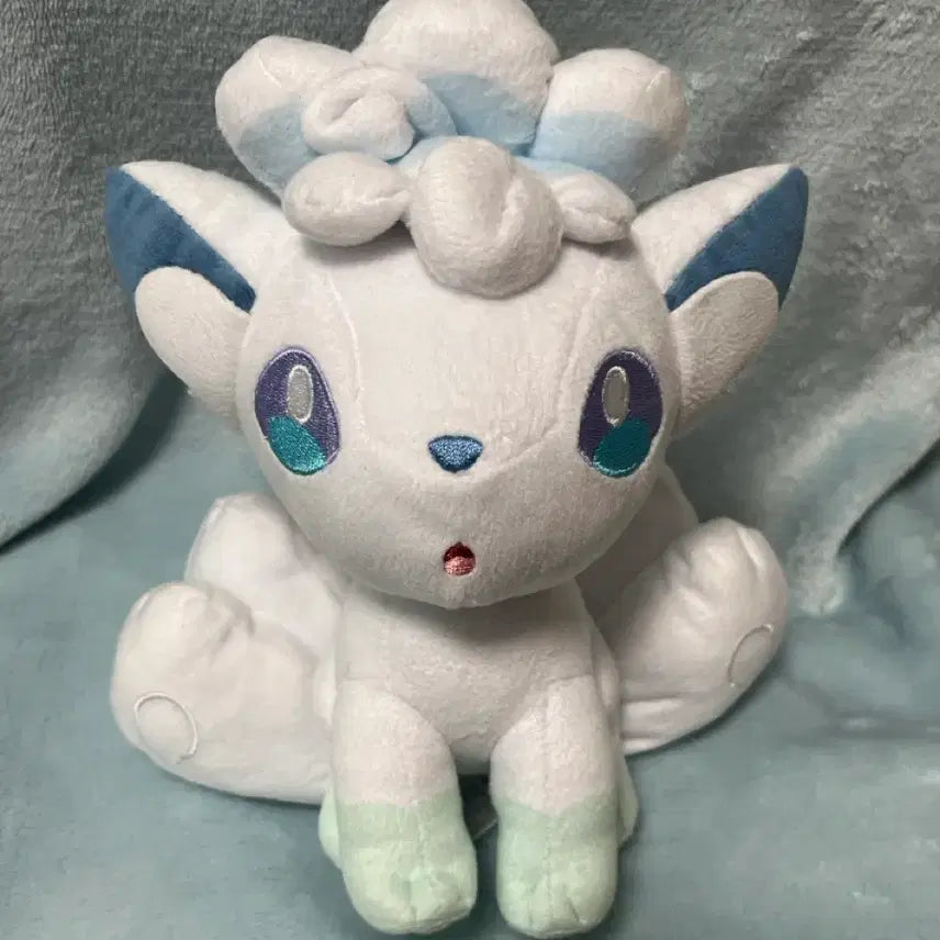 [BUNJANG] Pokemon Alola Ninetales Plush / 포켓몬스터 알로라 식스테일 포켓몬센터 인형