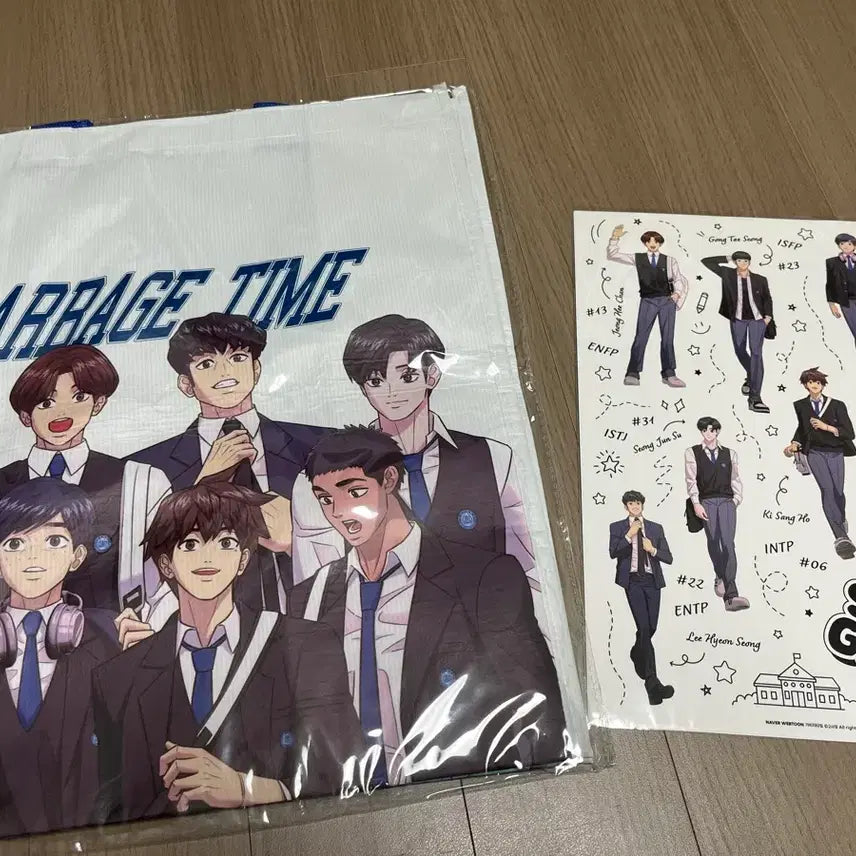 [BUNJANG] Garbage Time Pop-up Store Tarpaulin Bag &amp; Sticker Set (Sealed) / [미개봉] 가비지타임 팝업스토어 특전 가방&amp;스티커