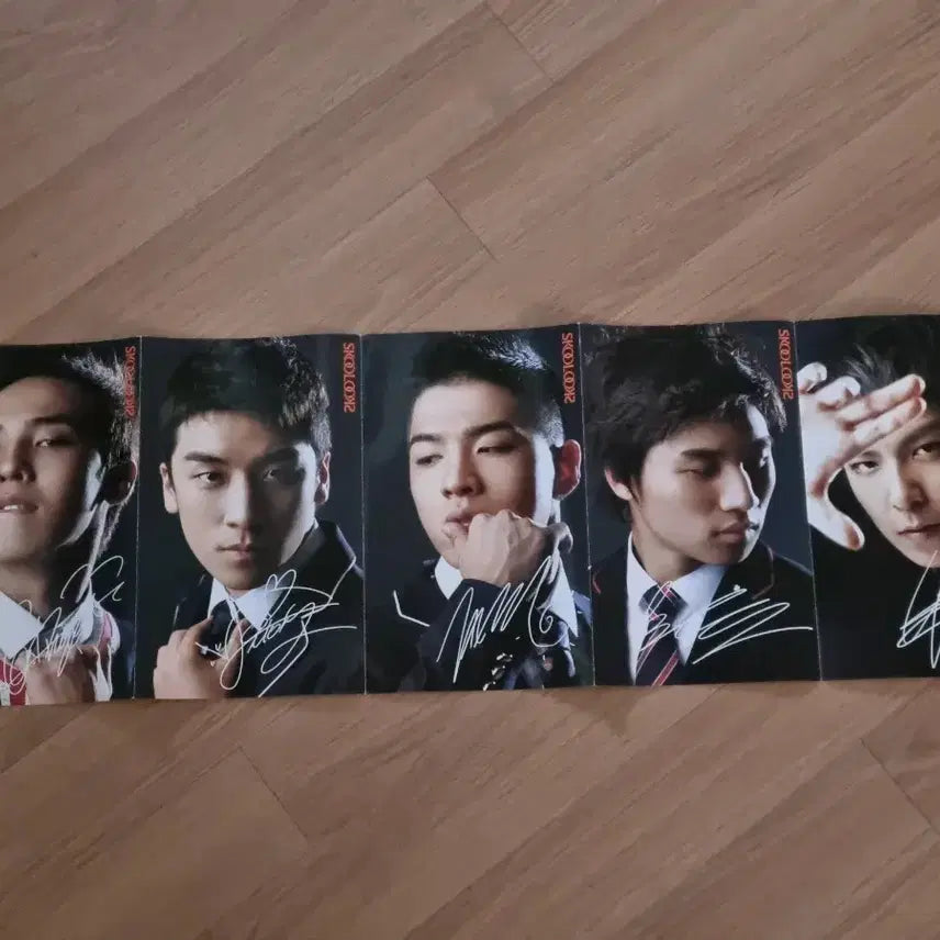 [BUNJANG] Big Bang Schoollooks Signed Poster / (고전)빅뱅 스쿨룩스 사인 포스터