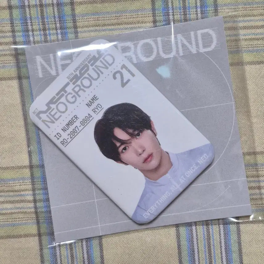 [BUNJANG] NCT WISH Neo Ground Ryo ID Can Badge / NCT WISH 네오 그라운드 ID 캔뱃지 료 neo ground