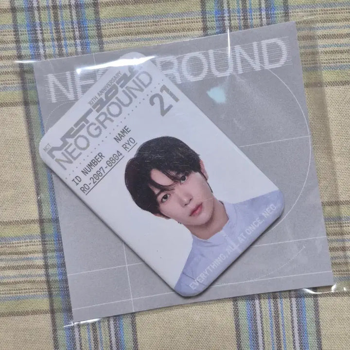 [BUNJANG] NCT WISH Neo Ground Ryo ID Can Badge / NCT WISH 네오 그라운드 ID 캔뱃지 료 neo ground