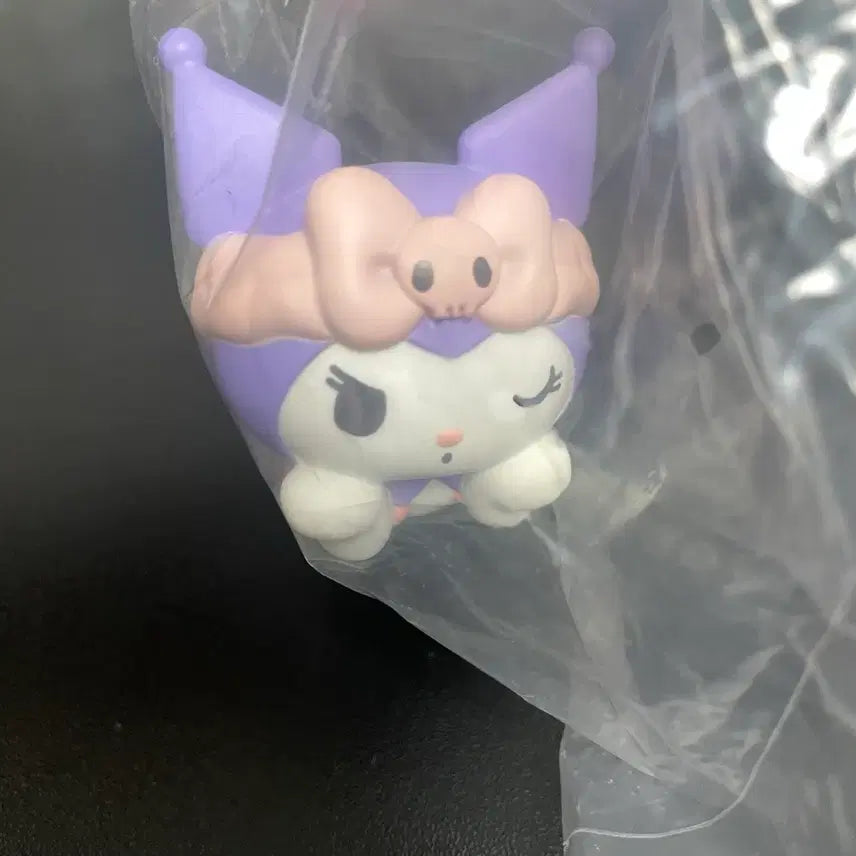 [BUNJANG] Kuromi Sofubi Figure / 쿠로미 소프비 피규어 산리오