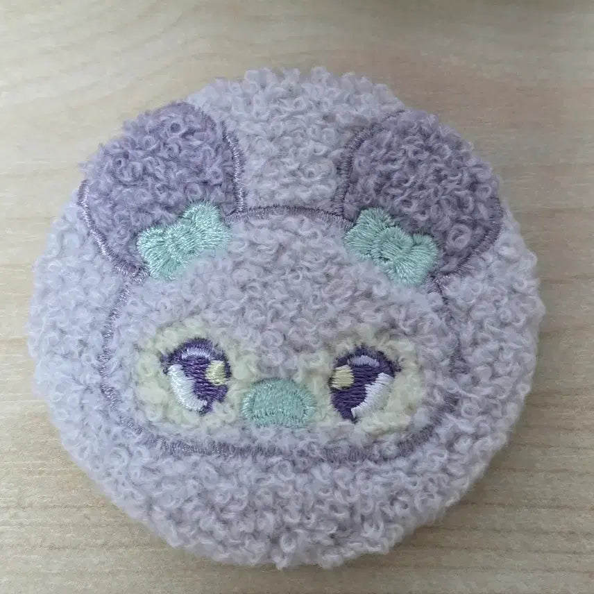 [BUNJANG] NMIXX Mixpop Secret Book Can Badge Lily (Face) / 엔믹스 믹스피 시크릿 부클 캔뱃지 릴랑이 (얼굴)