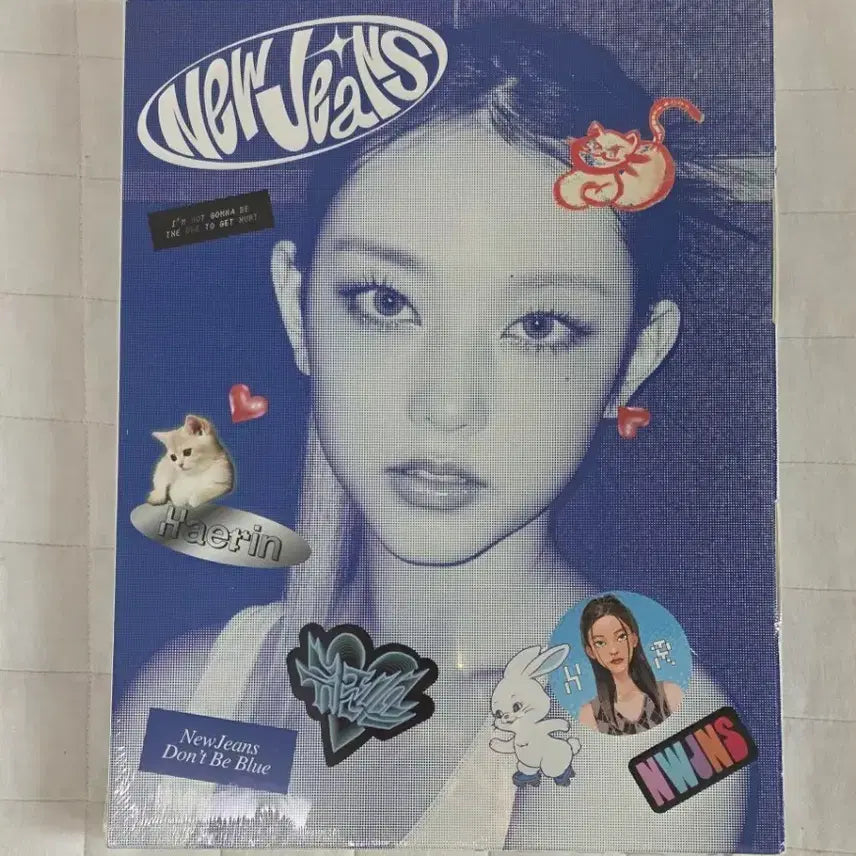 [BUNJANG] NewJeans Haerin Bluebook Photocard Sealed Album / 뉴진스 해린 불루북 포카 미개봉앨범