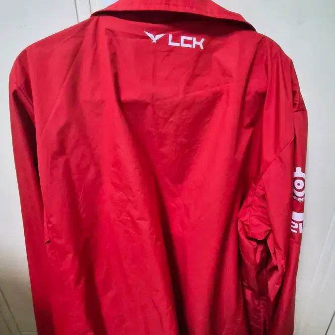 [BUNJANG] GO STUDIO T1 LCK Official Uniform Windbreaker Jacket (Red) / M] 골스튜디오 T1 LCK 공식 유니폼 바람막이 자켓 (레드)