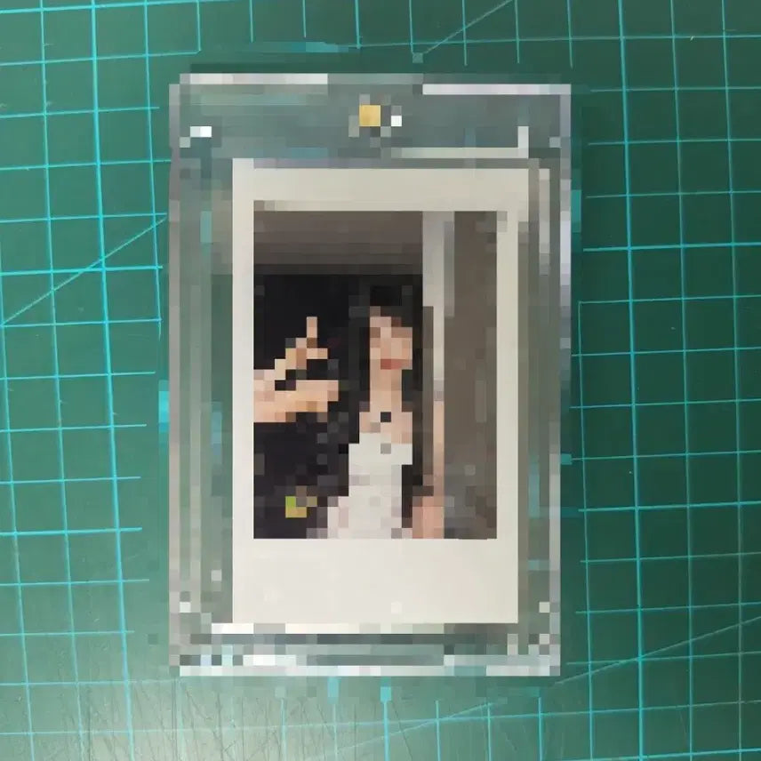 [BUNJANG] fromis_9 Song Hayoung Signed Polaroid Photo / 프로미스나인 송하영 비타민미 팬싸인회 싸인 폴라