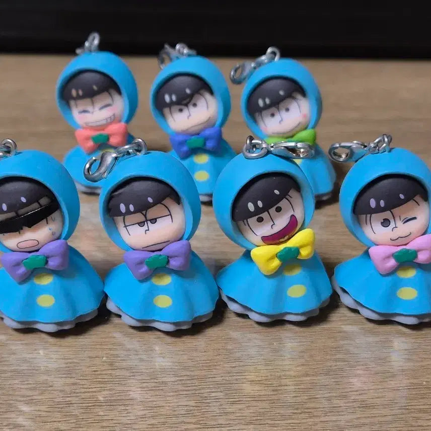 [BUNJANG] Osomatsu-san Terukotto Keychain 7-Piece Set / 오소마츠상 테루콧토 키링 7종 세트