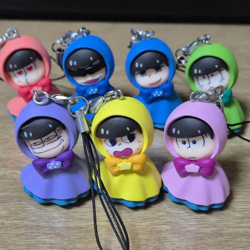 [BUNJANG] Osomatsu-san Terukotto Keychain 7-Piece Set / 오소마츠상 테루콧토 키링 7종 세트