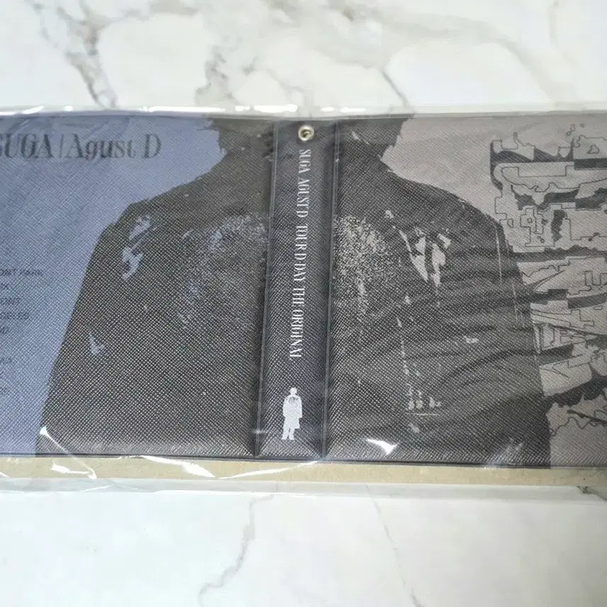 [BUNJANG] Agust D D-Day Collection Book Photocard Binder (Sealed) / 슈가 디데이 콜북 포카바인더 미개봉 원가이하 양도