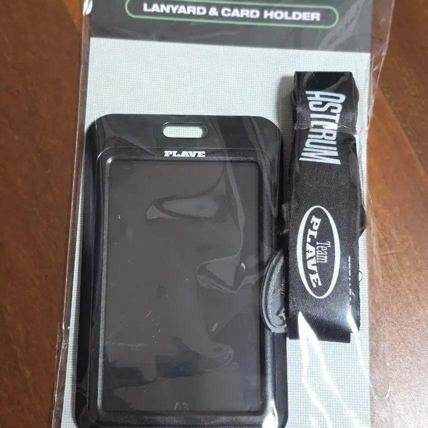 [BUNJANG] Pleiades Lanyard Card Holder A Sealed / 플레이브 랜야드 카드홀더 A 미개봉