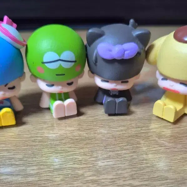 [BUNJANG] Osomatsusan Sanrio Utatane Figure Set (6 Types) / 오소마츠상 산리오 우타타네 피규어 6종 세트