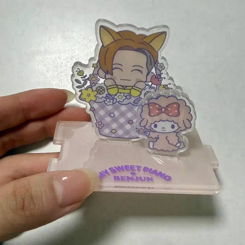 [BUNJANG] NCT x Sanrio Renjun Piano Acrylic Stand / NCT x 산리오 런쥔 피아노 아크릴 스탠드