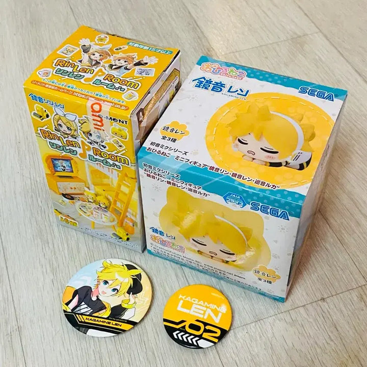 [BUNJANG] Kagamine Len Bed Figure, Nekko Figure &amp; Badge Set / 린렌룸(침대)&amp;렌 네코 피규어&amp;렌 뱃지 세트