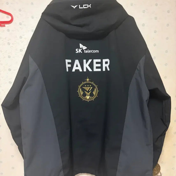 [BUNJANG] T1 2023 Worlds Jacket Faker Marked XL / 티원 2023 월즈 자켓 페이커 마킹 판매