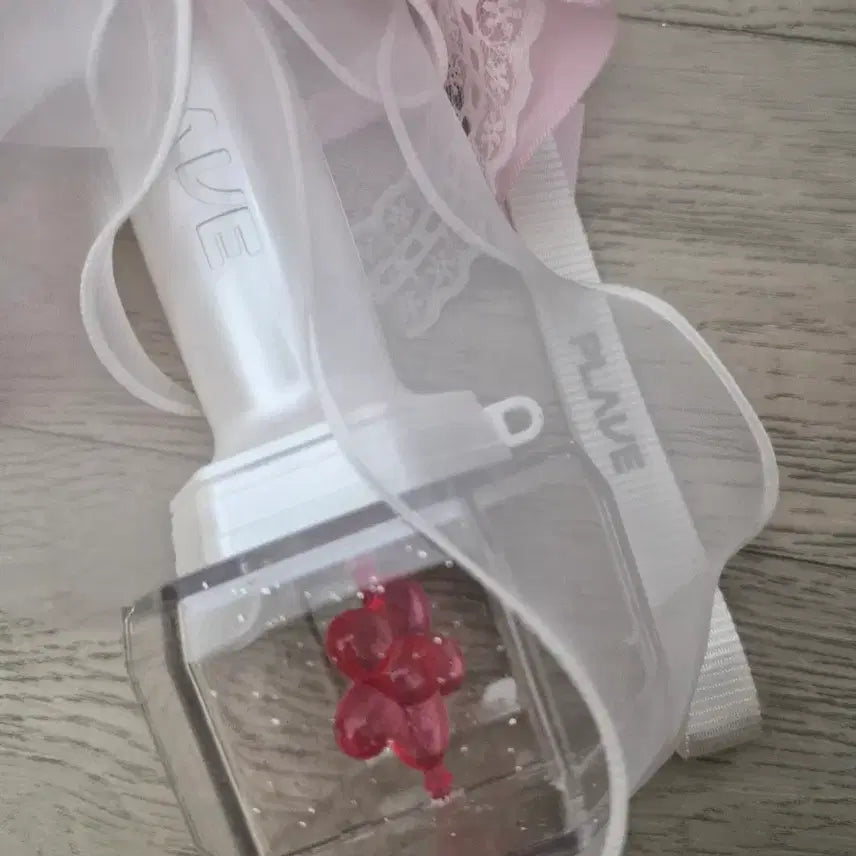 [BUNJANG] PLAVE Bambi Ver. Lightstick Set with Parts and Ribbon / 플레이브 응원봉 + 밤비 파츠 + 리본