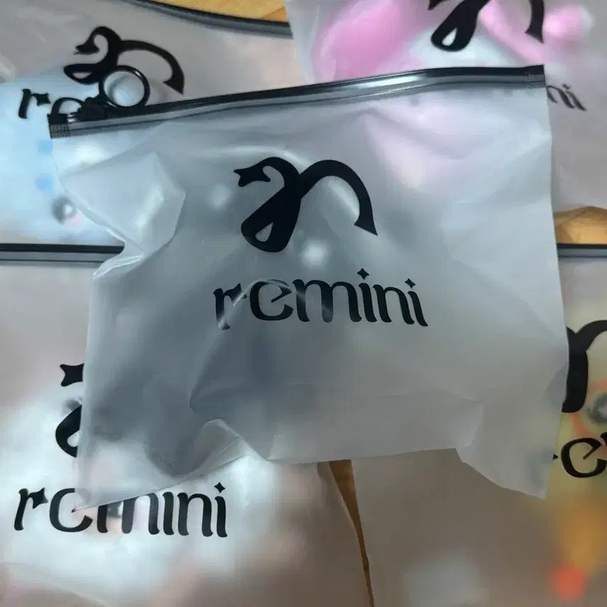 [BUNJANG] RESCENE REMINI Minami Doll Keychain / 리센느 레미니 미나미 인형 키링 밍