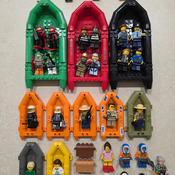 [BUNJANG] LEGO City &amp; Seasonal Minifigure Bundle Set / 레고 시티 &amp; 시즌 미피 일괄 판매