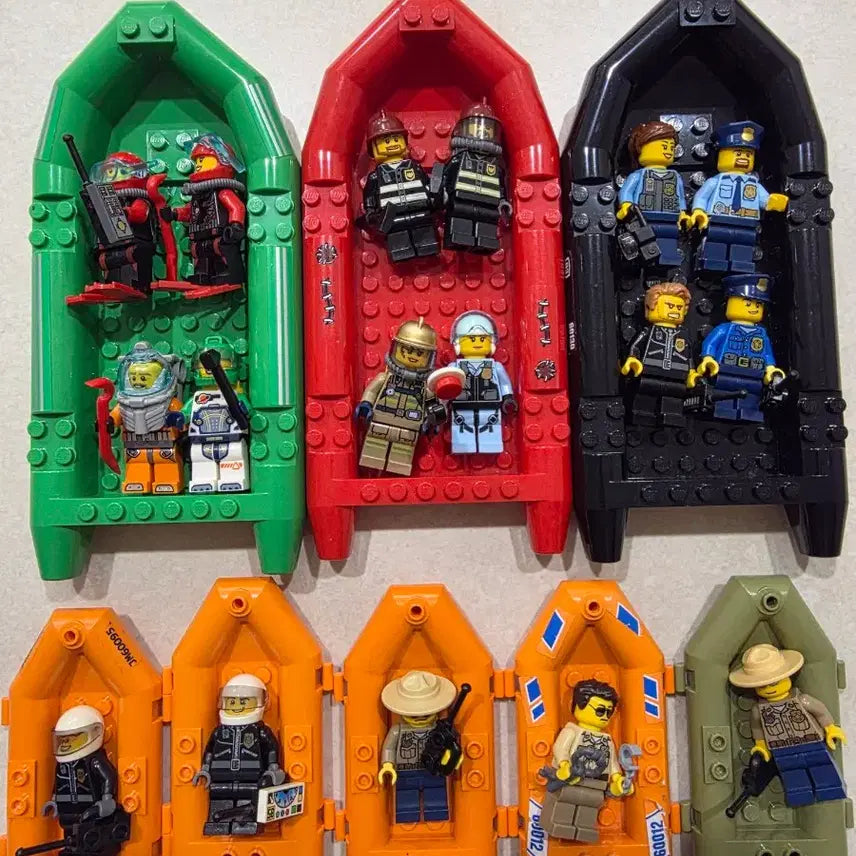 [BUNJANG] LEGO City &amp; Seasonal Minifigure Bundle Set / 레고 시티 &amp; 시즌 미피 일괄 판매