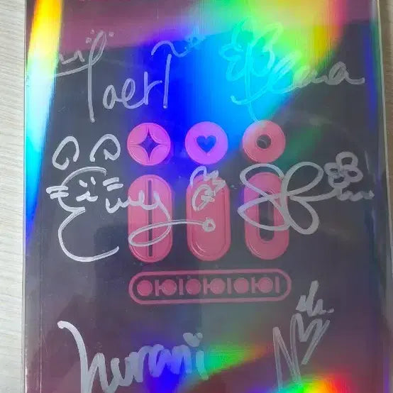 [BUNJANG] III (AiAiAi) RE:AL Signed Album / iii(아이아이아이) RE:AL 싸인 앨범 팝니다.