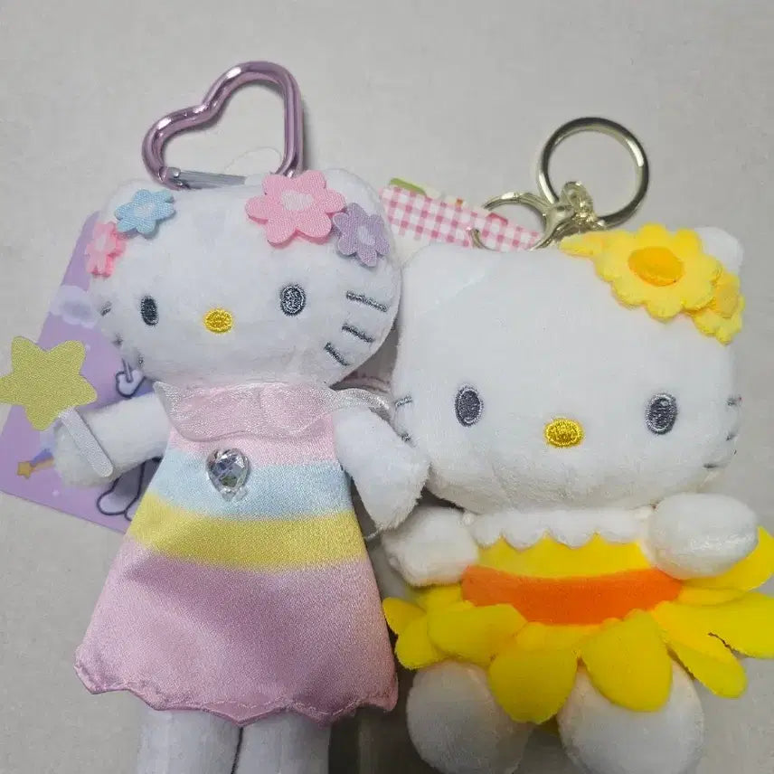 [BUNJANG] Hello Kitty Long Legs &amp; Flower Plush Keyring Set / 헬로키티 롱다리 키티 꽃 열쇠고리 키링