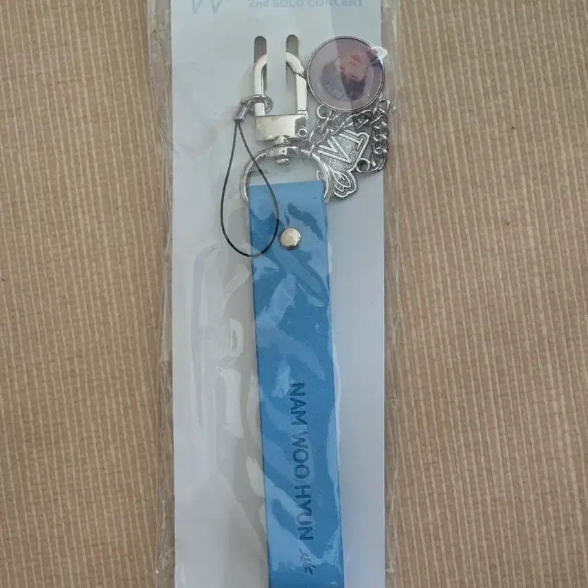 [BUNJANG] Nam Woo Hyun Namoo Day 2 Strap Keychain / 남우현 식목일2 스트랩 키링