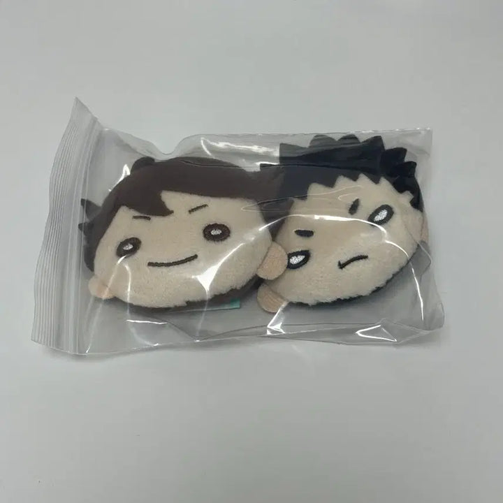 [BUNJANG] Haikyuu!! Oikawa Tooru &amp; Iwaizumi Hajime Nitotan Face Badges Bundle Set / 하이큐 오이카와 이와이즈미 니토탄 얼굴 뱃지