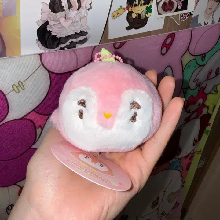 [BUNJANG] EXO D.O. Kyongsoo Pink Penguin Doll (with Tag) / 엑소 디오 도경수 핑귀니 인형 (택O)