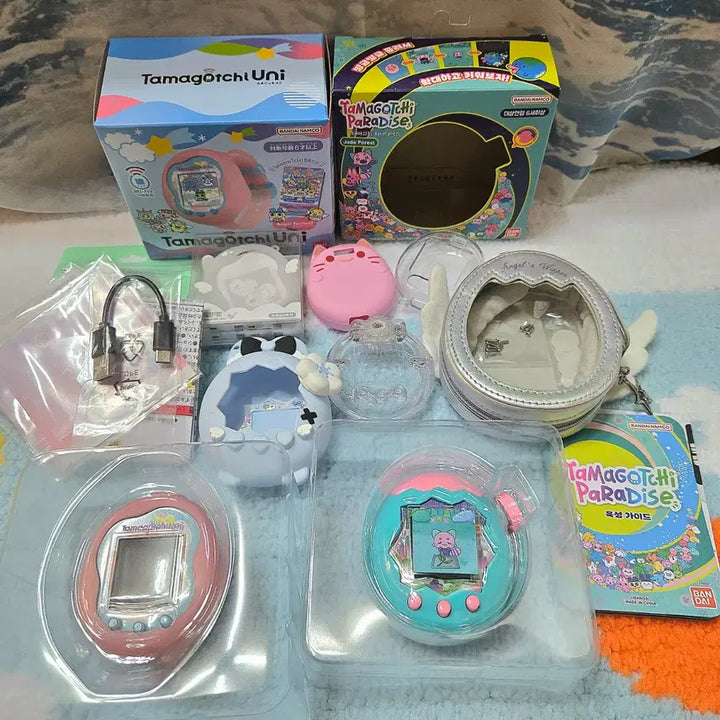 [BUNJANG] Tamagotchi Uni Angel Full Box + Tamagotchi Paradise Jade Full Box / 다마고치 유니 엔젤풀박스+다마고치 파라다이스 제이드 풀박스