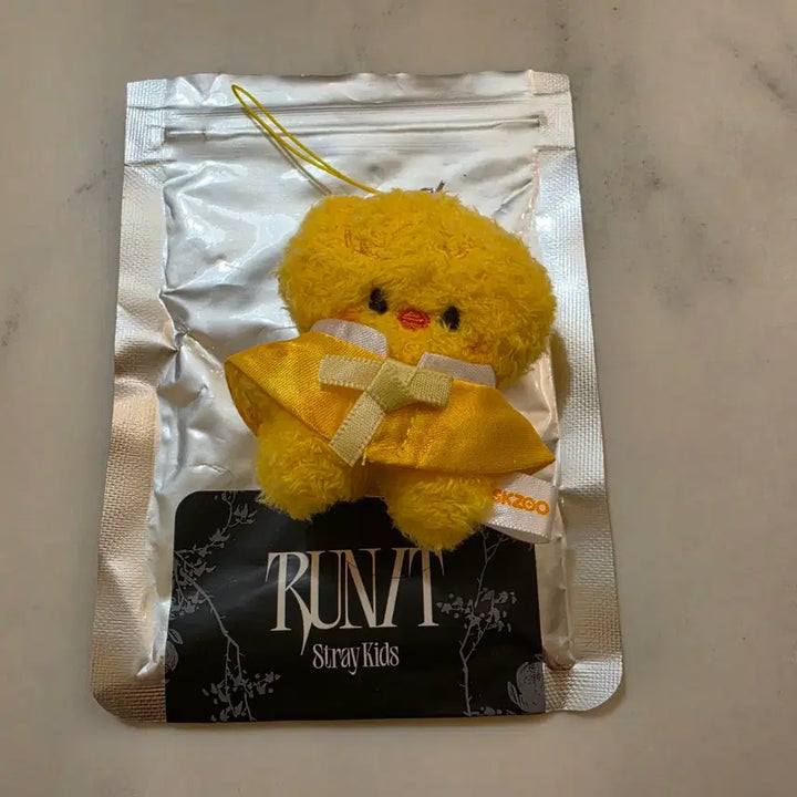[BUNJANG] Stray Kids Skzoo Bbok Ari Plush Micro Run It Ver. / 스트레이키즈 스키주 뽁아리 플러시 마이크로 run it Ver.