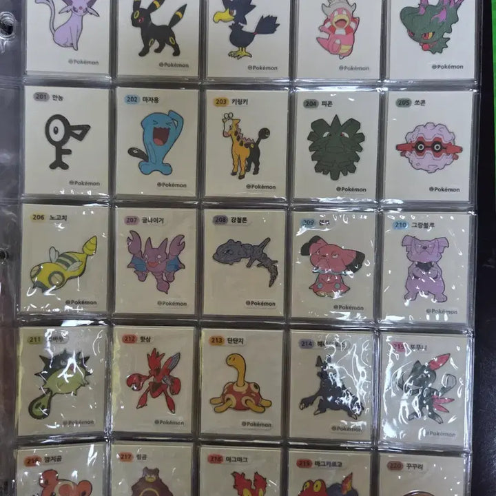 [BUNJANG] Pokemon Seal 2nd Generation Full Set (107 pcs) / 포켓몬씰 2세대 세자리 전종 풀세트 총 107개 판매