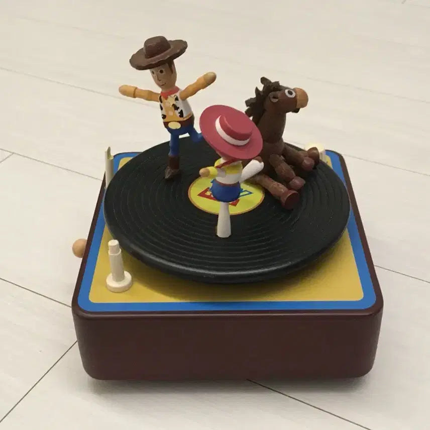 [BUNJANG] Wooderful Life Toy Story LP Turntable Music Box / 토이스토리 lp 턴테이블 오르골
