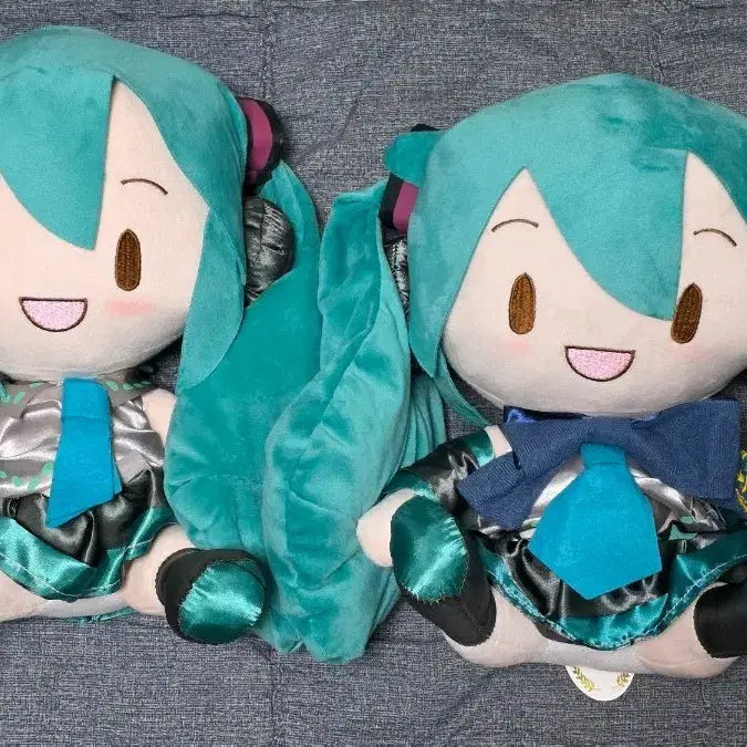 [BUNJANG] Hatsune Miku 2 Types Plush Doll (30cm) / 하츠네 미쿠 인형 2종