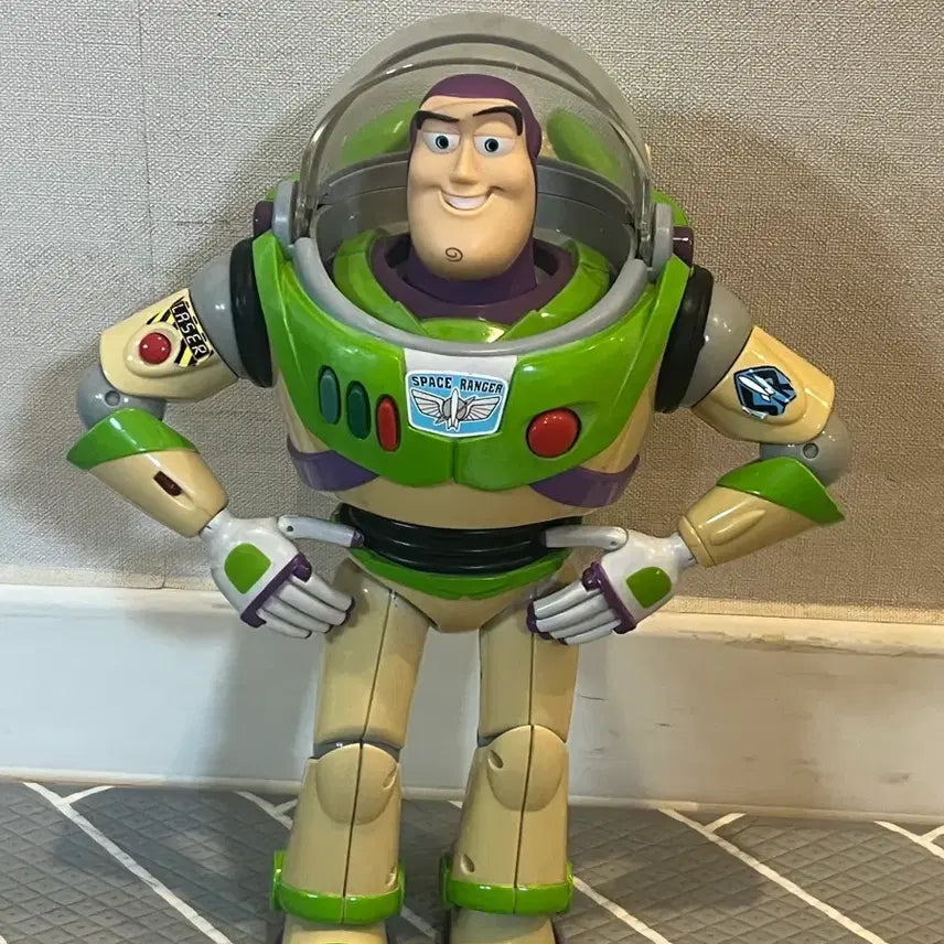 [BUNJANG] Disney Pixar Toy Story 20th Anniversary Buzz Lightyear / 디즈니 토이 스토리 20주년 버즈 라이트이어