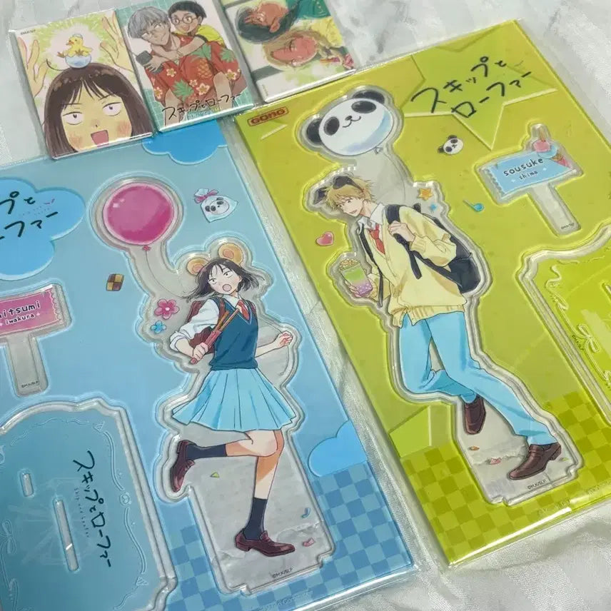 [BUNJANG] Skip and Loafer Big Acrylic Stand / Can Badge Bundle Set / (일괄) 스킵과 로퍼 빅아크릴 스탠드/ 캔뱃지