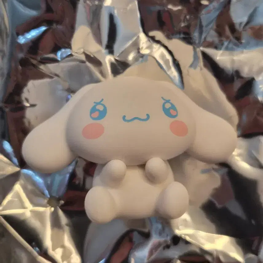 [BUNJANG] Sanrio Cinnamoroll Emo-Kyunn Figure / [새상품] 산리오 랜덤 피규어 > 시나모롤 에모큥 피규어