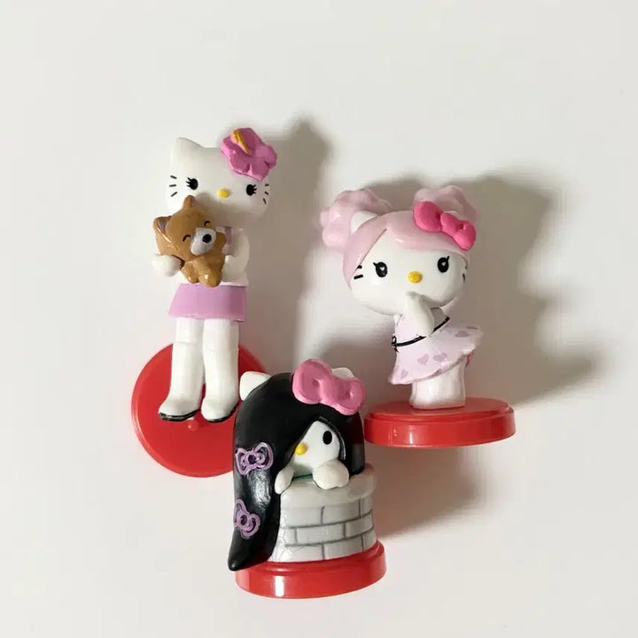 [BUNJANG] Bundle Set: Vintage Hello Kitty Choco Egg Figures (Garur, Sadako, Peach John) / (일괄)고전키티 피규어 초코에그 갸루 롱다리 사다코 피치존 헤이세이 헬로키티 산리오 피규어