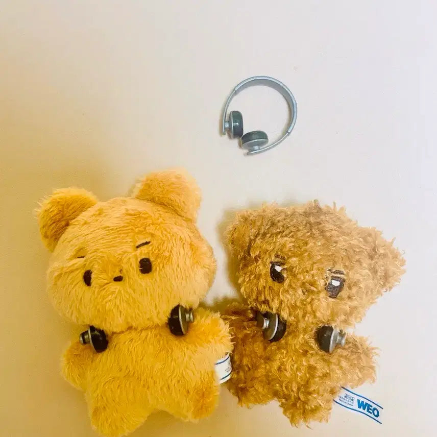 [BUNJANG] THE BOYZ Hyunjae Doll DalGom w/ Headset Accessory / 더보이즈 현재 인형 달곰