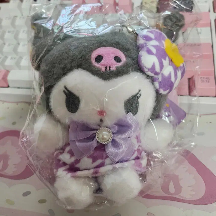 [BUNJANG] Sanrio Spring Blossom Series Taiwan Limited KuJi E Prize Kuromi Plush / 산리오 봄꽃시리즈 대만 한정 쿠지 E상 쿠로미 인형