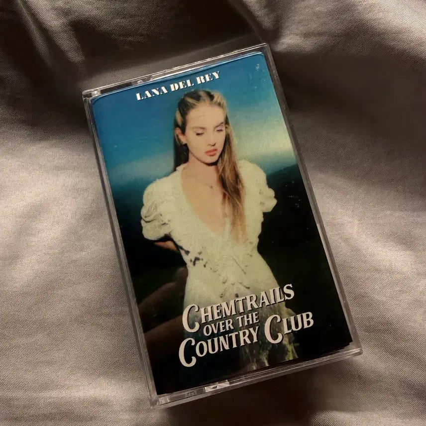 [BUNJANG] Lana Del Rey Chemtrails Over the Country Club Cassette Tape / 라나 델 레이 카세트 테이프