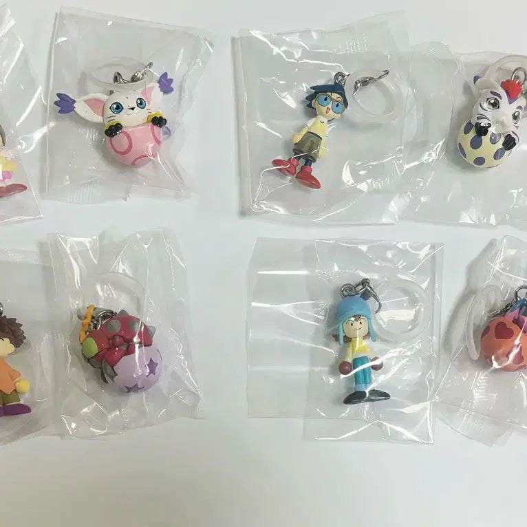 [BUNJANG] Digimon Gacha Keychain Set (Digitama Version) - 8 Wooden Dolls - Unsealed / (미개봉/새상품) 디지몬 가챠 열쇠고리 8개 목각인형, 디지타마 버전
