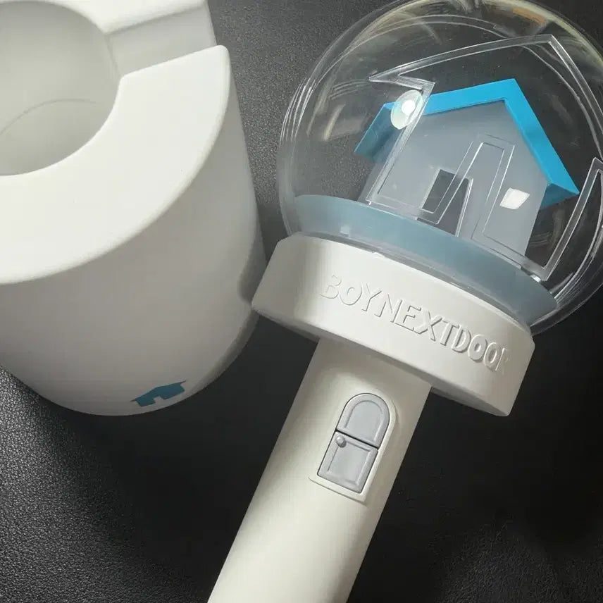 [BUNJANG] BOYNEXTDOOR Official Lightstick / 보이넥스트도어 보넥도 응원봉 판매