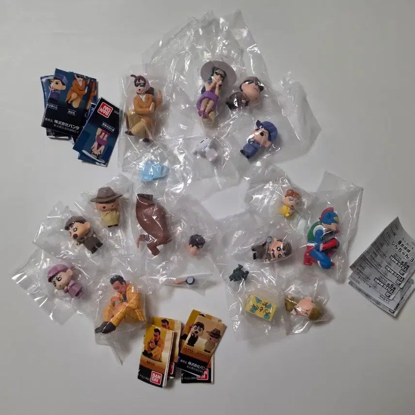 [BUNJANG] Bandai Detective Crayon Shin-chan Gacha Figure Complete Series Bundle Set (15 Figures) / [비닐 미개봉/1,2,3탄 일괄] 명탐정 짱구 가챠 피규어 전체 시리즈 총 15종 일괄 (1탄, 2탄, 3탄) 반다이 굿즈