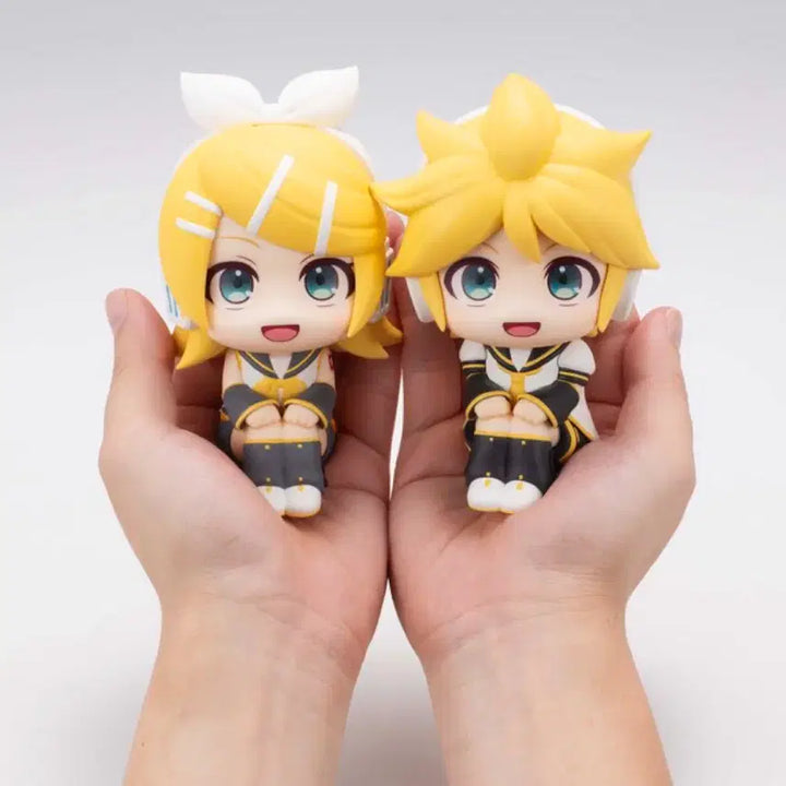 [BUNJANG] MegaHouse Vocaloid Kagamine Rin Len Look Up Figure Set with Special Cushion (Sealed) / 메가하우스 보컬로이드 카가미네 렌 카가미네 린 룩업 피규어 특전 방석 포함 미개봉