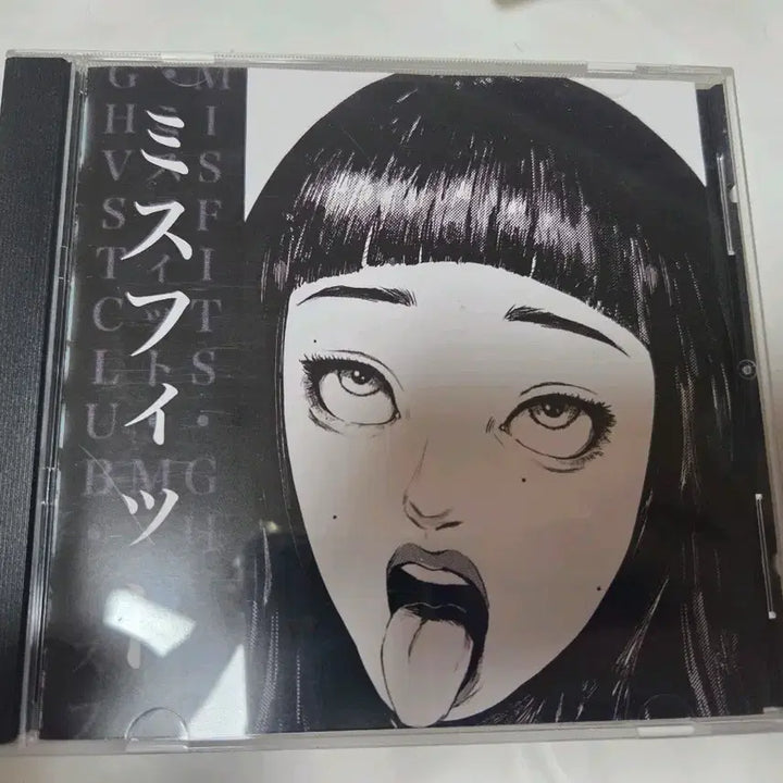[BUNJANG] Ghostclub Misfits Signed CD / 고스트클럽 misfits CD 사인반 팝니다