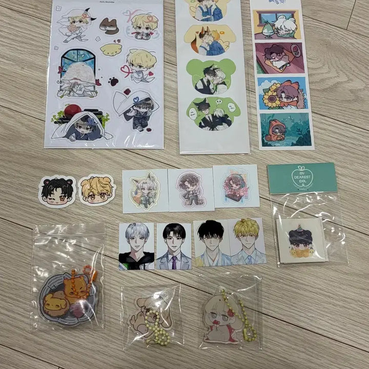 [BUNJANG] Demutj Big Moonon Bokueo Polar Sticker Mini-Poster Keyring / 데못죽 큰문온 복어님 큰문 폴라 스티커 띠부 증면사진 키링