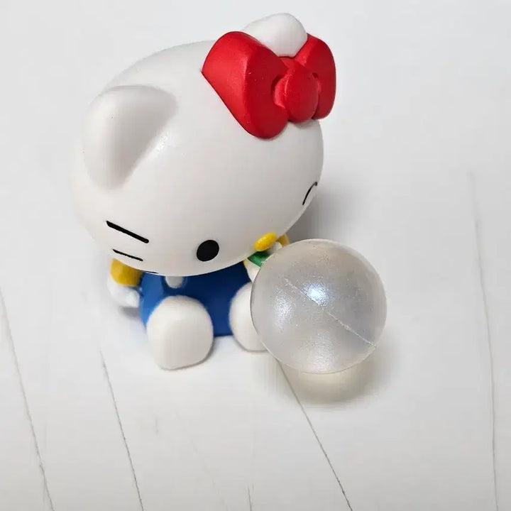 [BUNJANG] Sanrio Hello Kitty Bubble Blower / 산리오 비눗방울 가챠 헬로키티