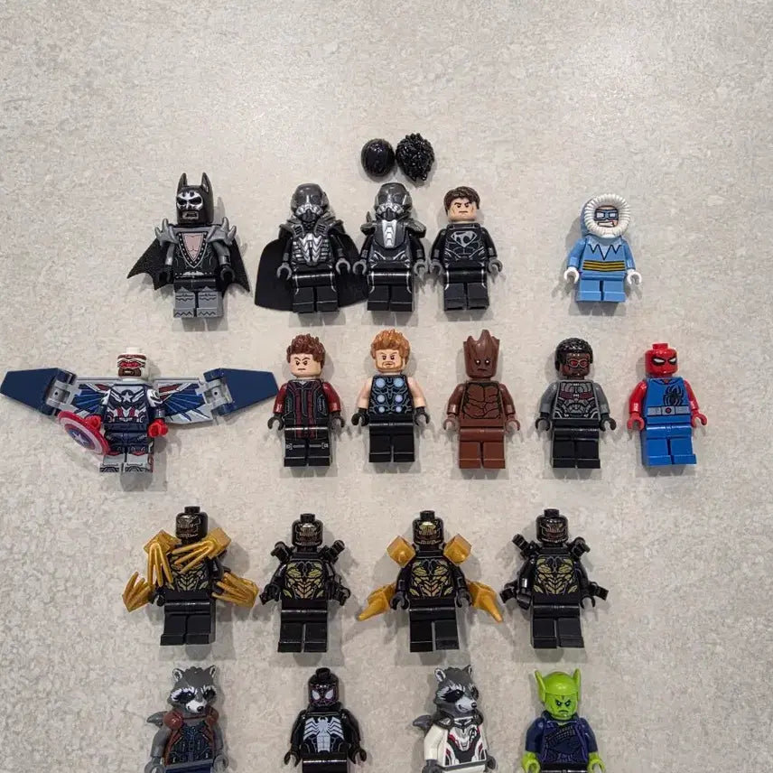 [BUNJANG] LEGO Marvel &amp; DC Minifigure Bundle Set / 레고 마블 &amp; DC 미니피규어 일괄판매
