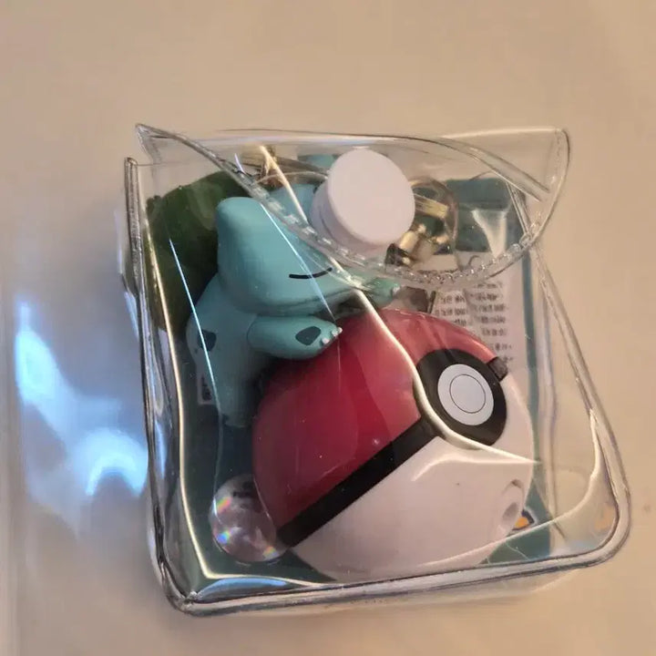 [BUNJANG] Sealed Pokemon Bulbasaur Monster Ball Figure Keychain / [미개봉] 포켓몬 이상해씨 몬스터볼 피규어 키링